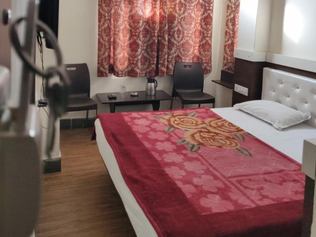 Hotel Vaidehi Udaipur Szoba fotó